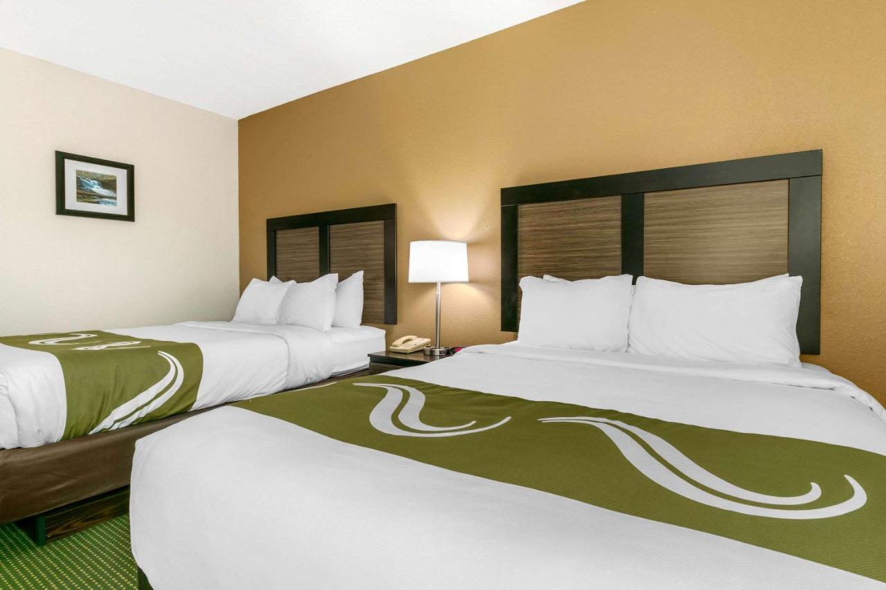 מונטיגל Quality Inn מראה חיצוני תמונה
