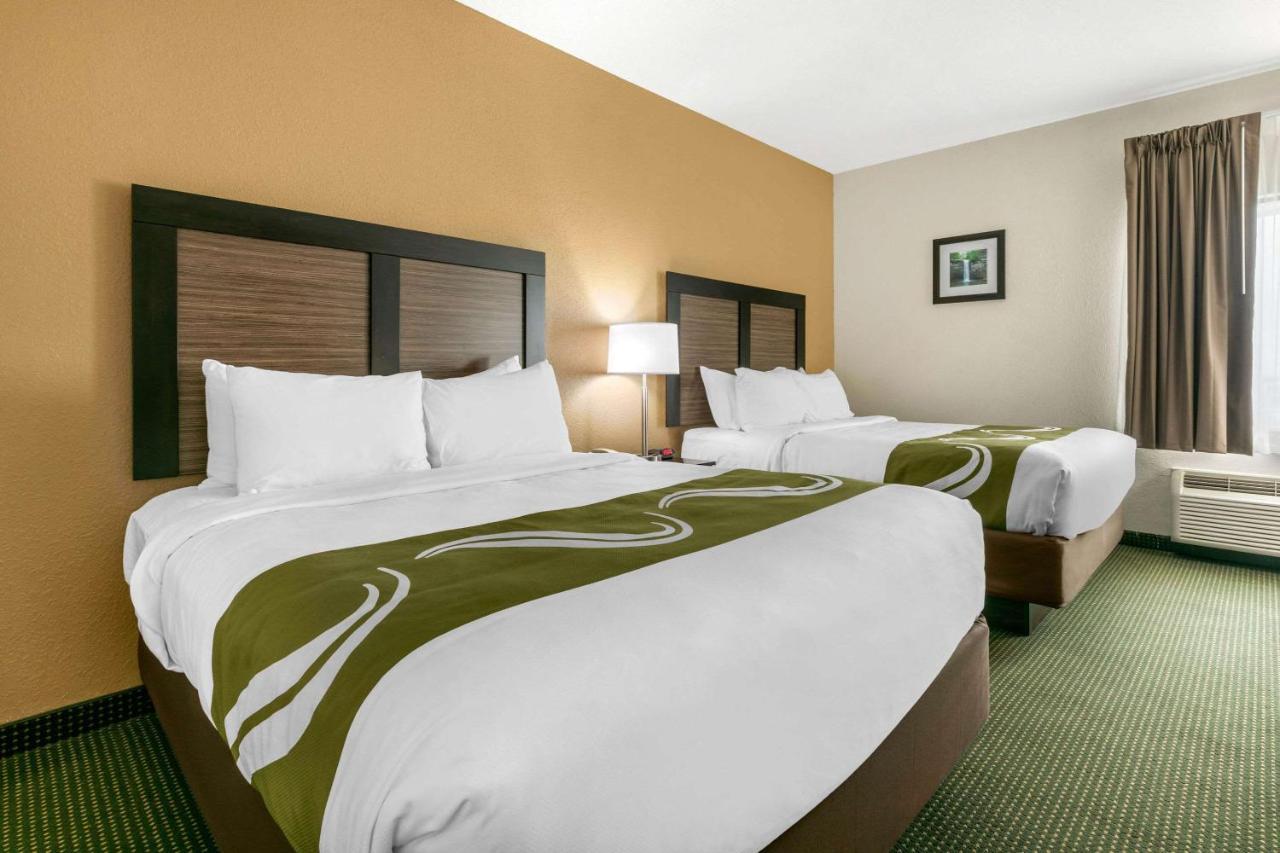מונטיגל Quality Inn מראה חיצוני תמונה